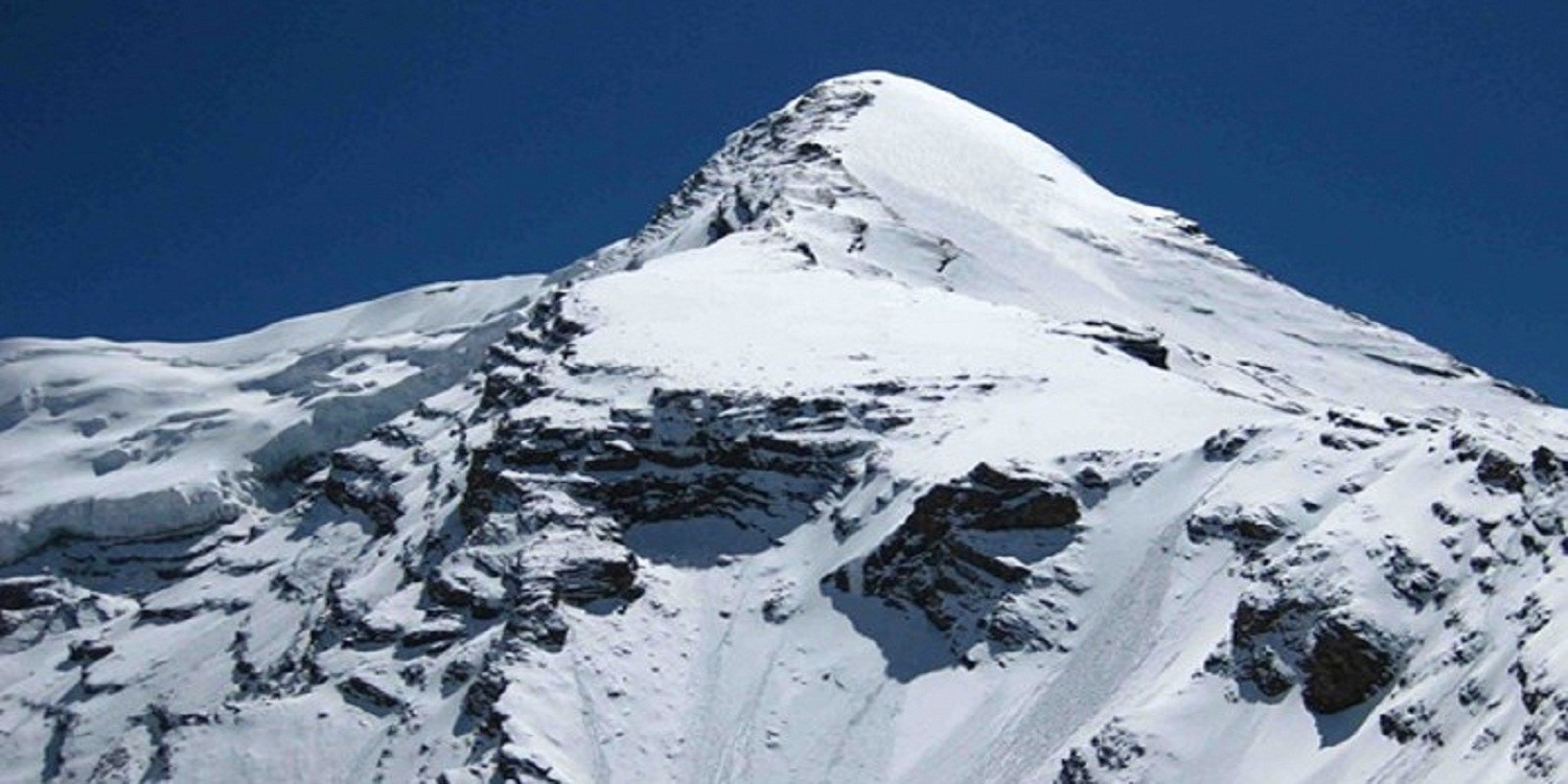 Pisang Peak Climbing-18 days